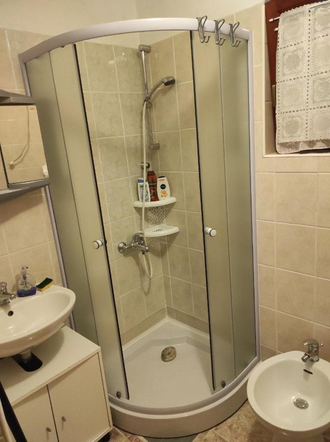 Maja Apartment Višnjan Buitenkant foto