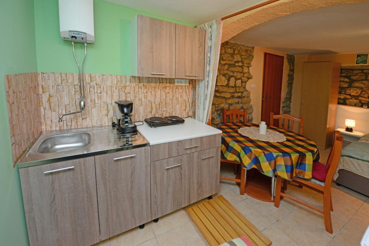 Maja Apartment Višnjan Buitenkant foto