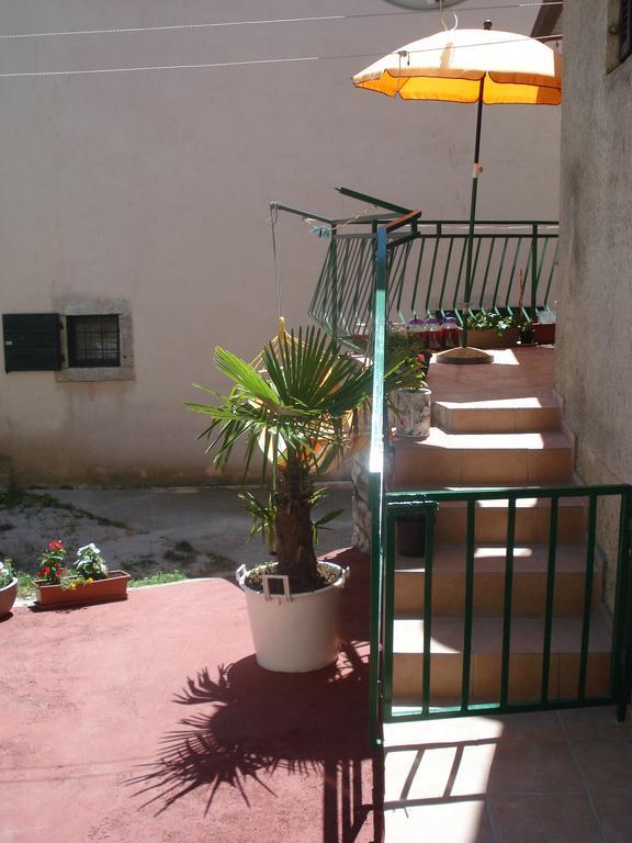 Maja Apartment Višnjan Buitenkant foto