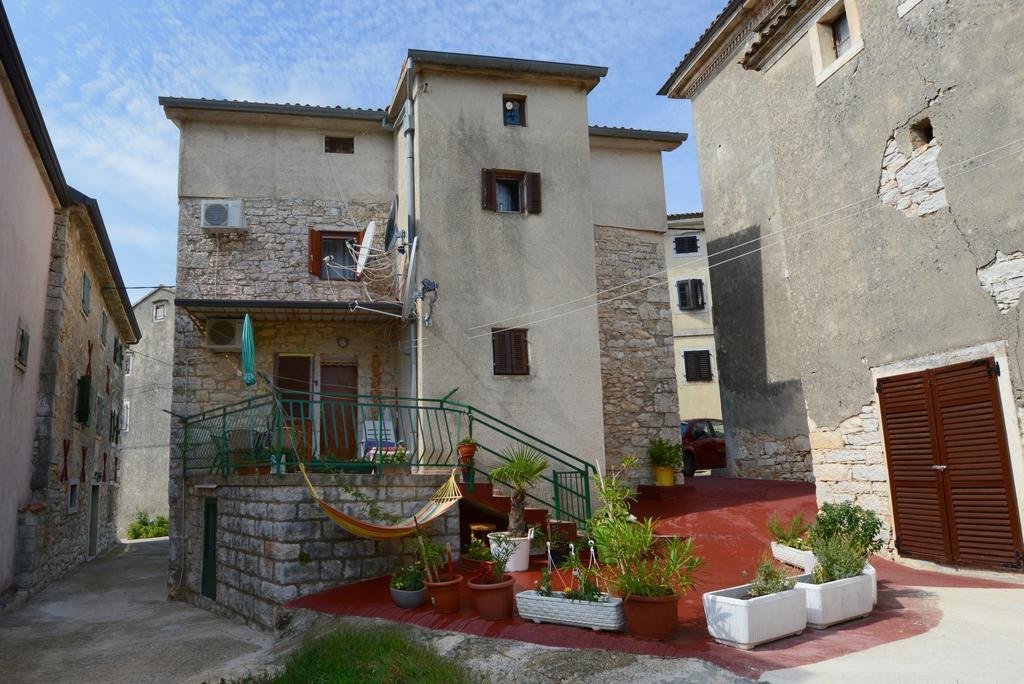 Maja Apartment Višnjan Buitenkant foto